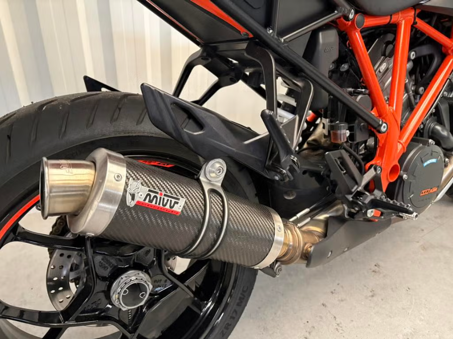 KTM 1290 Superduke GT – Image 4