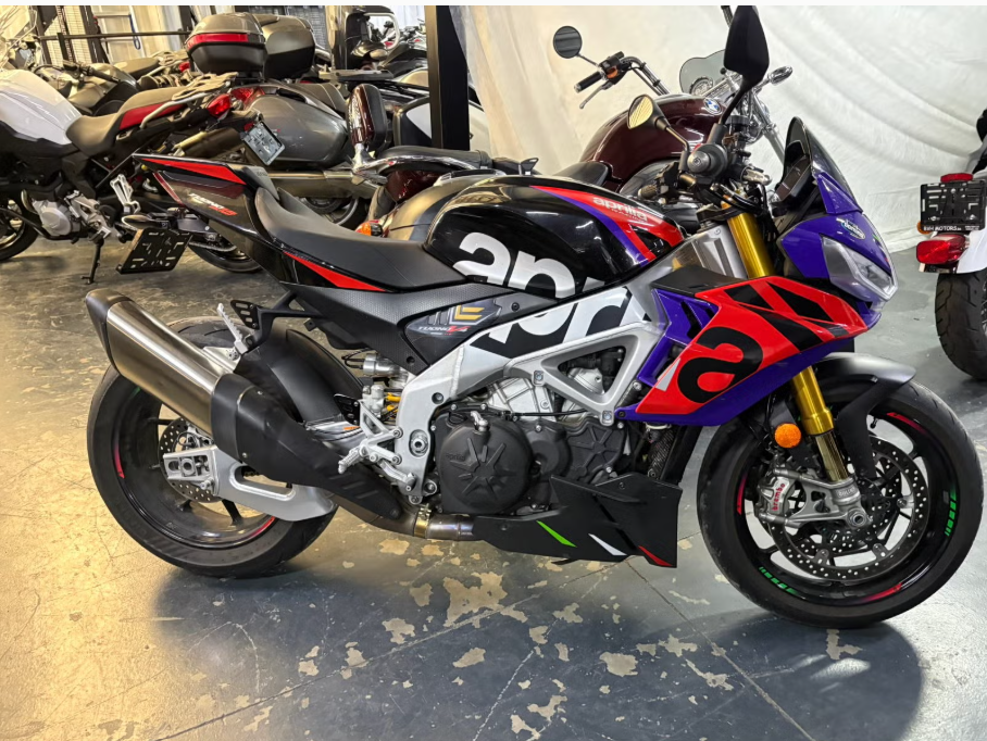Aprilia Tuono V4
